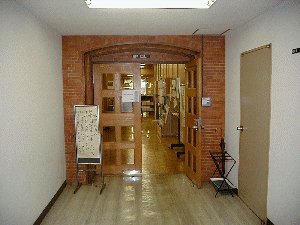 図書館入口