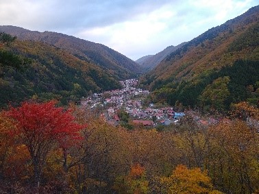 写真11檜枝岐村の紅葉