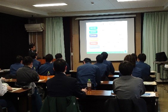 地域研究監による東北支所の研究概要の説明