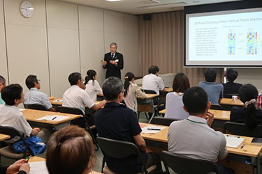 講演会場の様子