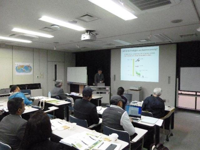 JICA研修員が講義を受ける様子2