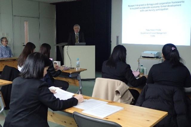 講義の様子写真02