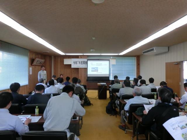 情報提供の様子