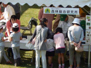 平成26年しおりづくり写真