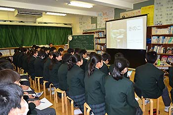 谷和原中学校出前レクチャーの様子2