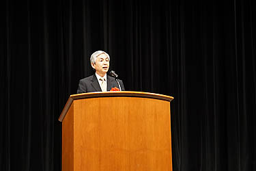 写真1：沢田理事長挨拶