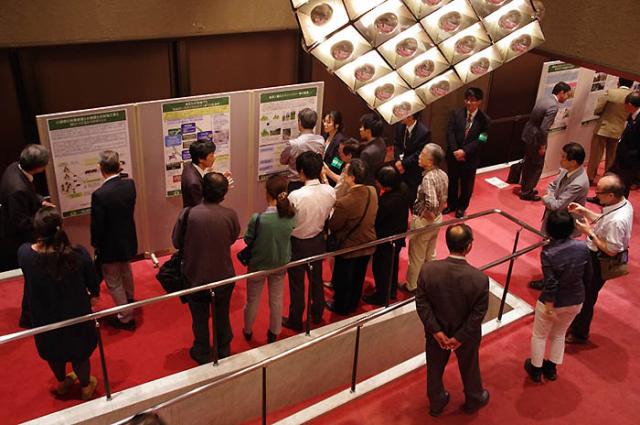 写真5ポスター講演