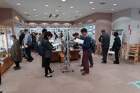 写真3：もりの展示ルーム公開の様子1