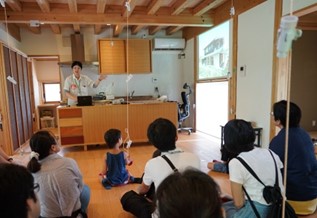 さまざまな研究施設の見学ツアー7