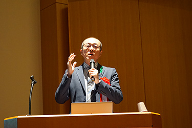 写真06:研究成果発表の様子