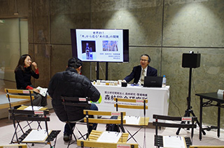 サイエンスカフェ開始前の担当者の様子