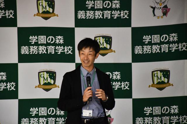 6年生にレクチャーしている様子