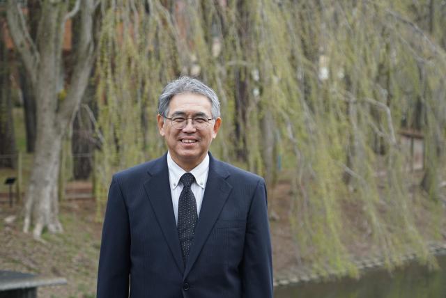 浅野（中静）透理事長の写真