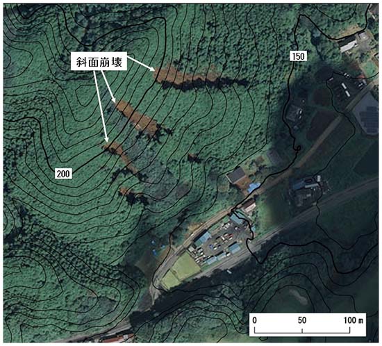 図：栃木県鹿沼市で発生した斜面崩壊の様子