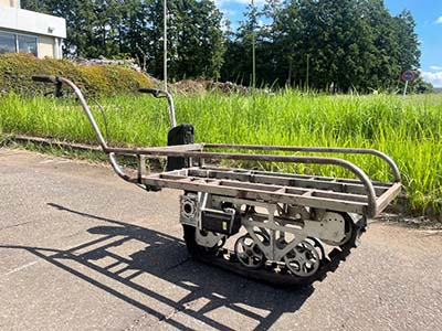 写真1：電動クローラ型1輪車