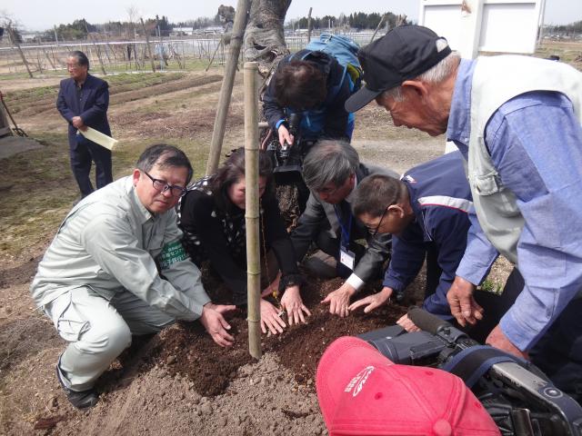 20150410eduniwaume2